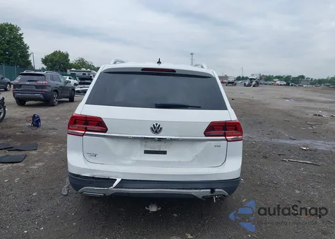 2018 Volkswagen Atlas 2.0T S z USA, uszkodzony, nr VIN 1V2AP2CA6JC527183